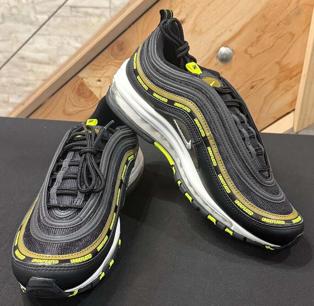 Nike Air Max 97 / Undftd Size 8.5 Black Volt Militia Green